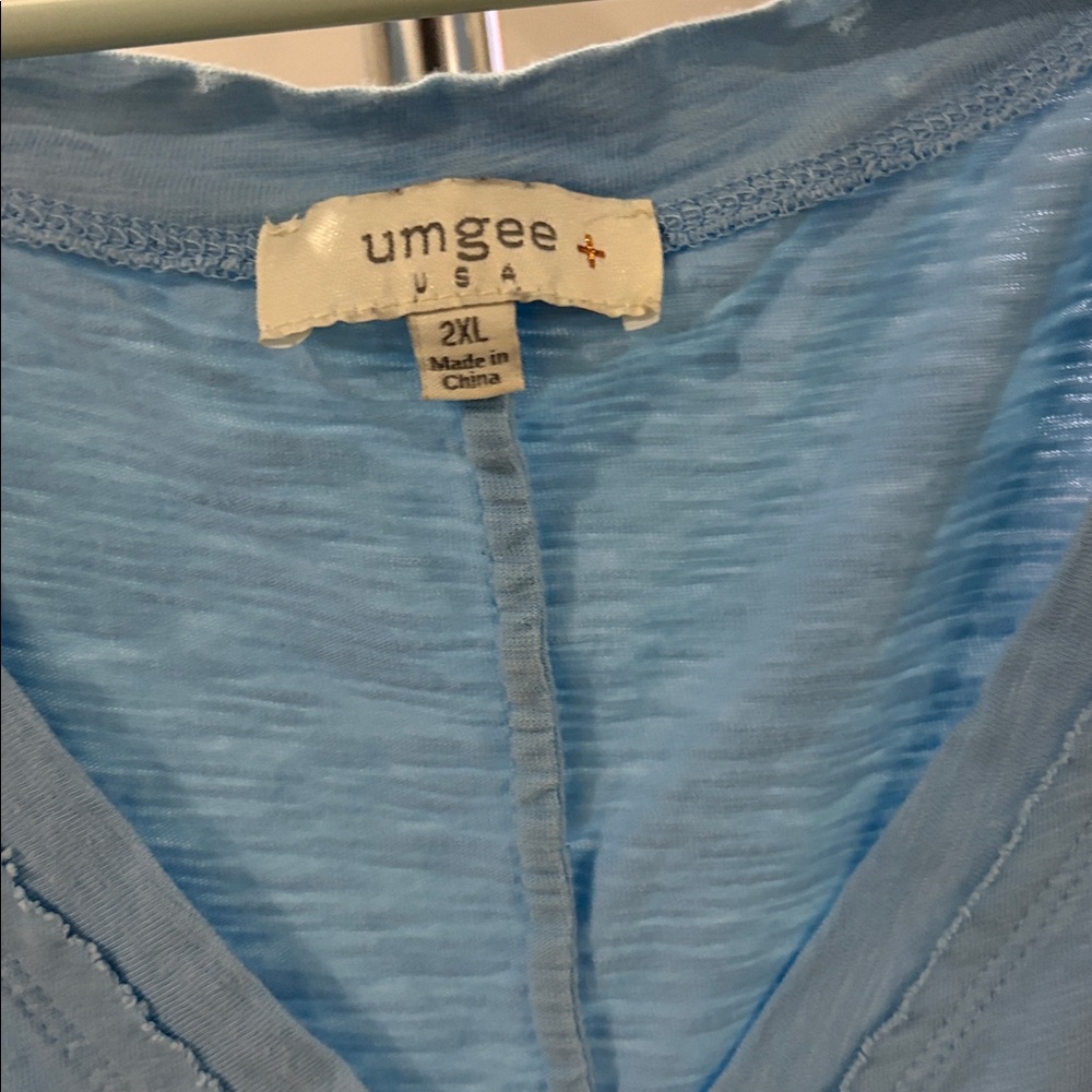 Umgee Top - Picture 2 of 3